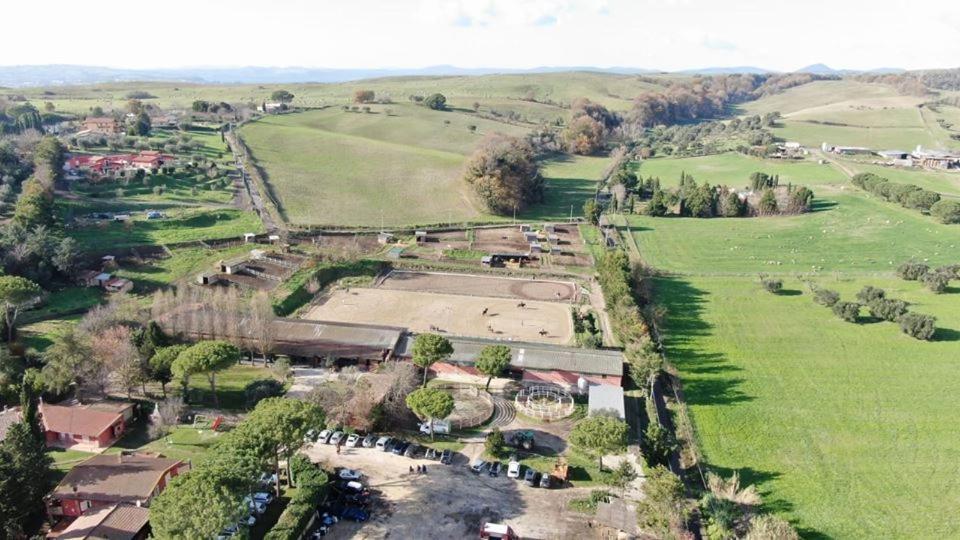 Agriturismo La Melazza Rome Bagian luar foto